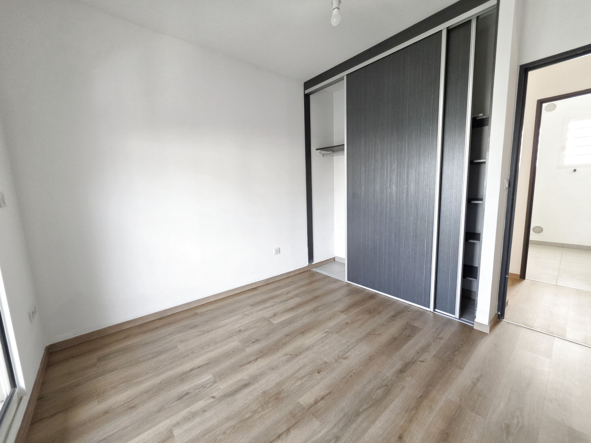 Photo 8 — LA NOUVELLE AGENCE