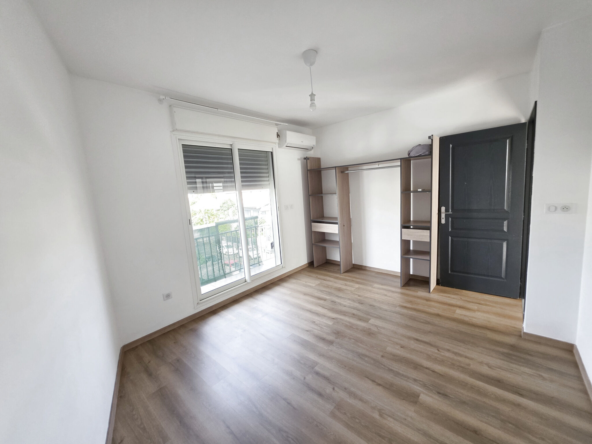Photo 6 — LA NOUVELLE AGENCE