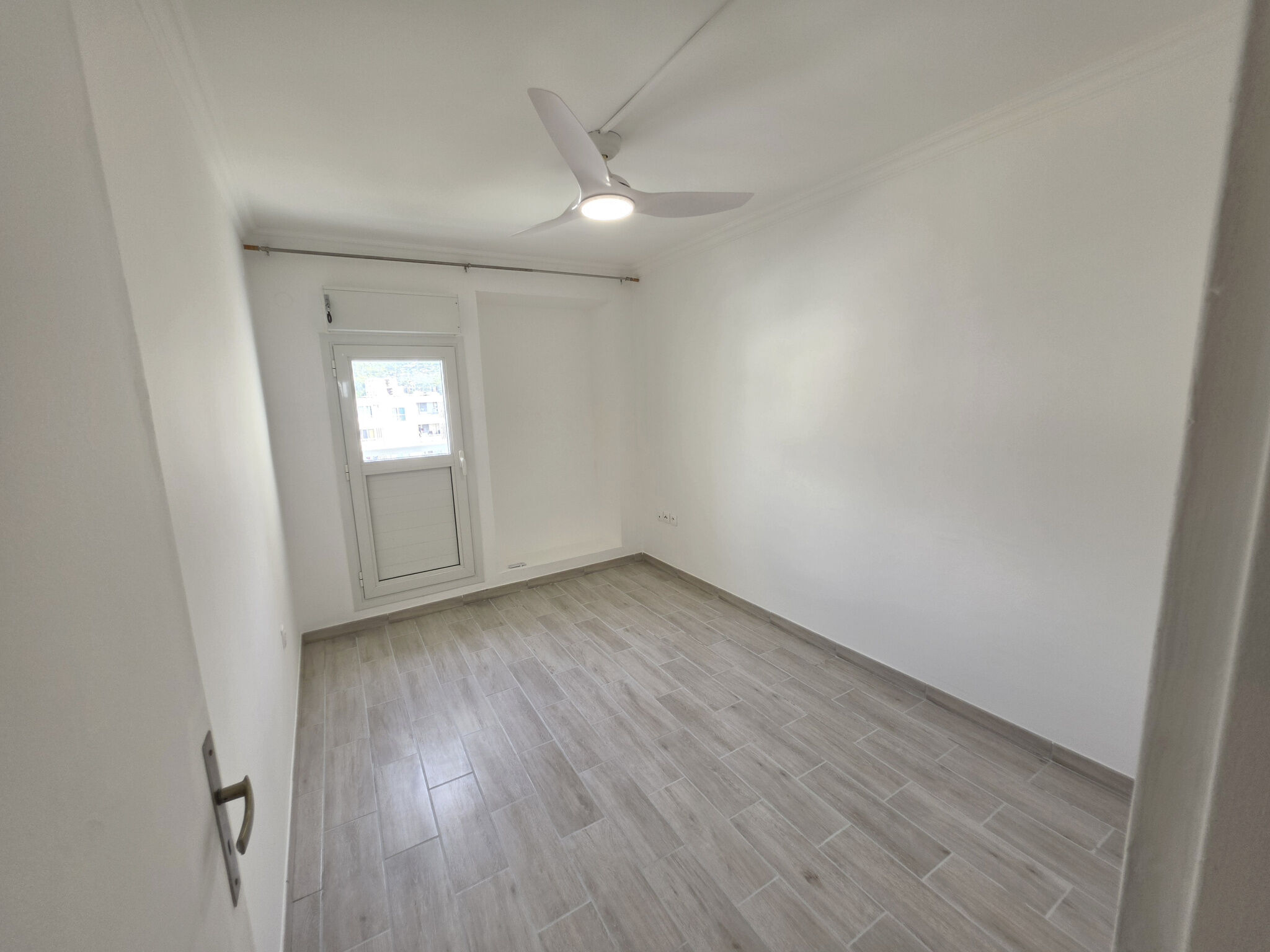Photo 8 — LA NOUVELLE AGENCE