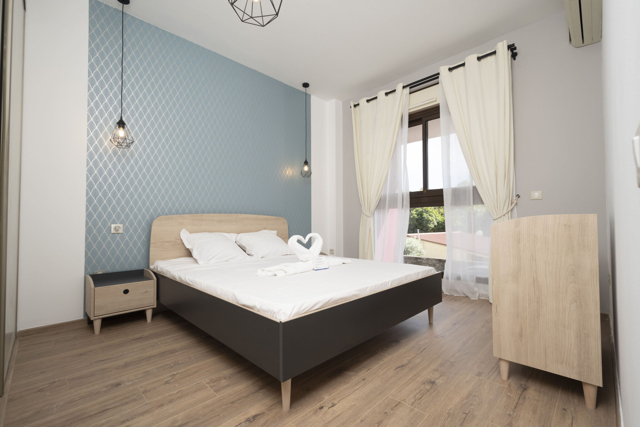 Photo 4 — LA NOUVELLE AGENCE