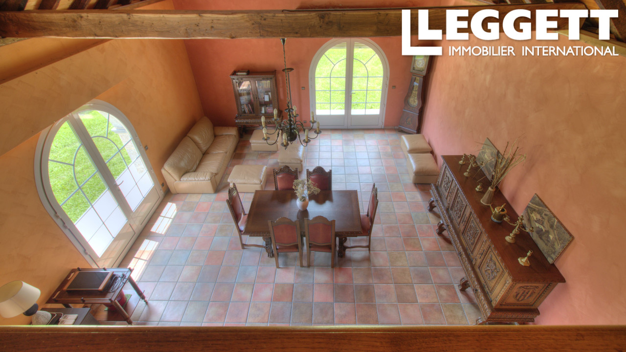 Photo 6 — LEGGETT IMMOBILIER