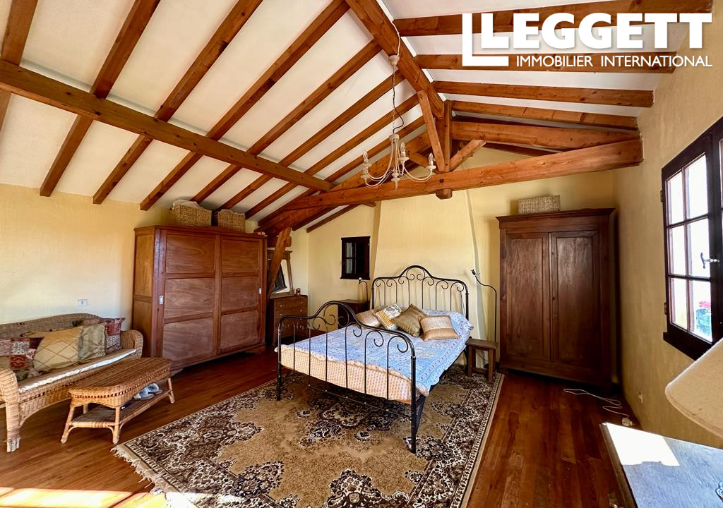 Photo 7 — LEGGETT IMMOBILIER