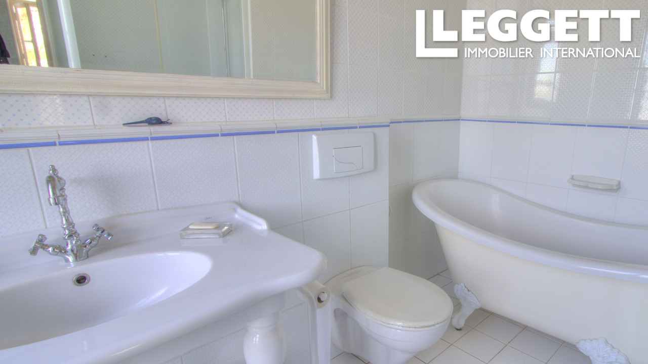 Photo 6 — LEGGETT IMMOBILIER