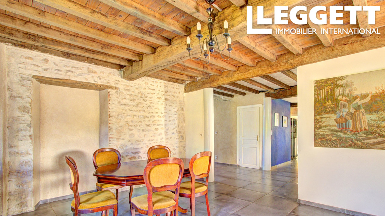 Photo 3 — LEGGETT IMMOBILIER