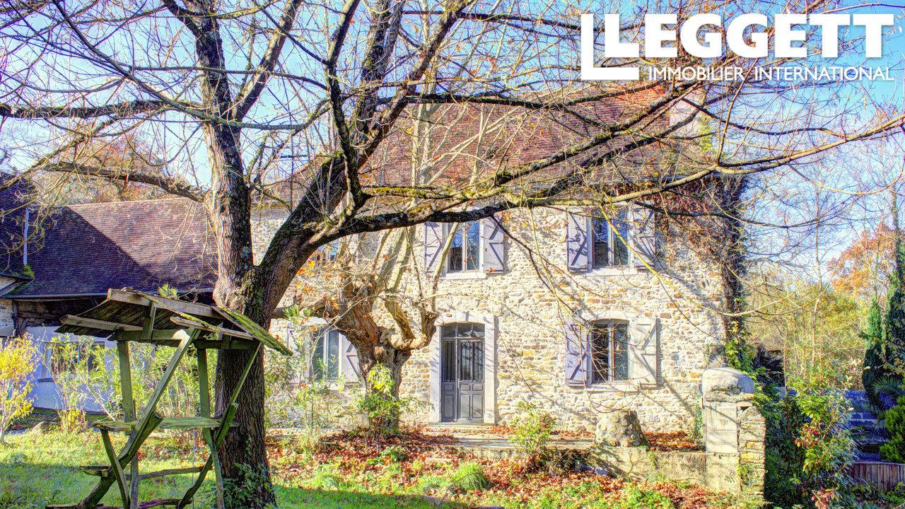 Photo 2 — LEGGETT IMMOBILIER