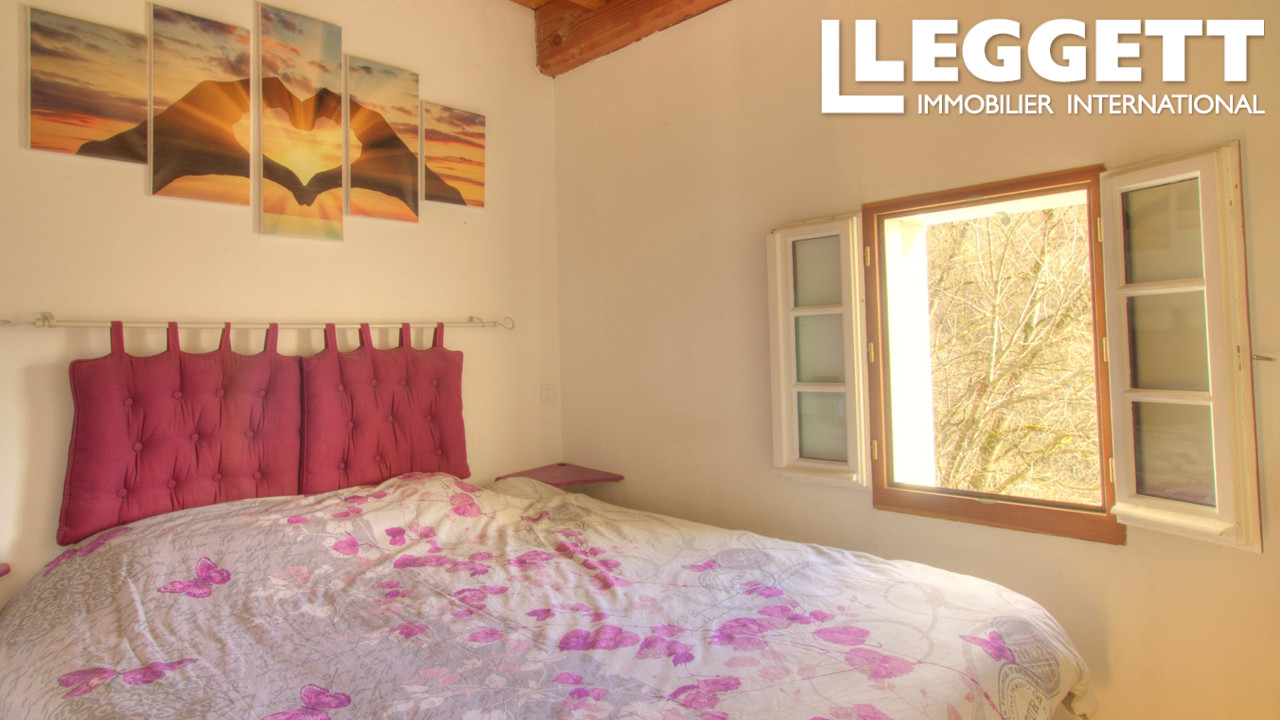 Photo 8 — LEGGETT IMMOBILIER