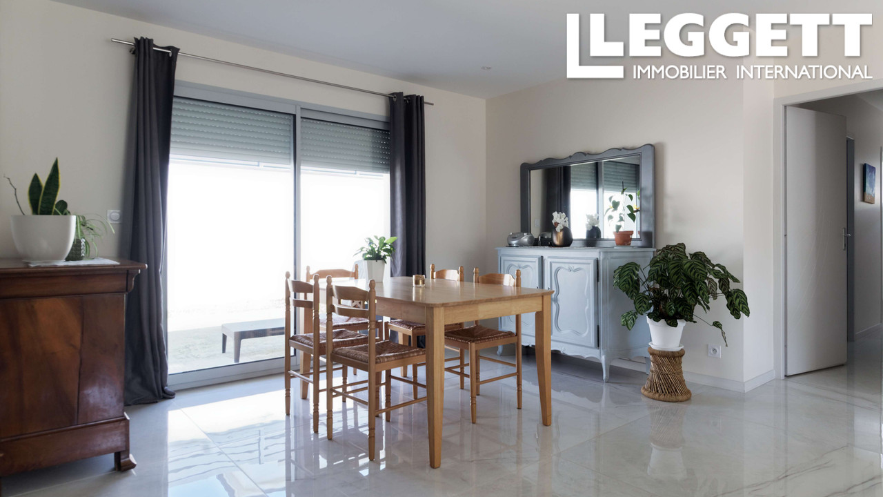 Photo 6 — LEGGETT IMMOBILIER