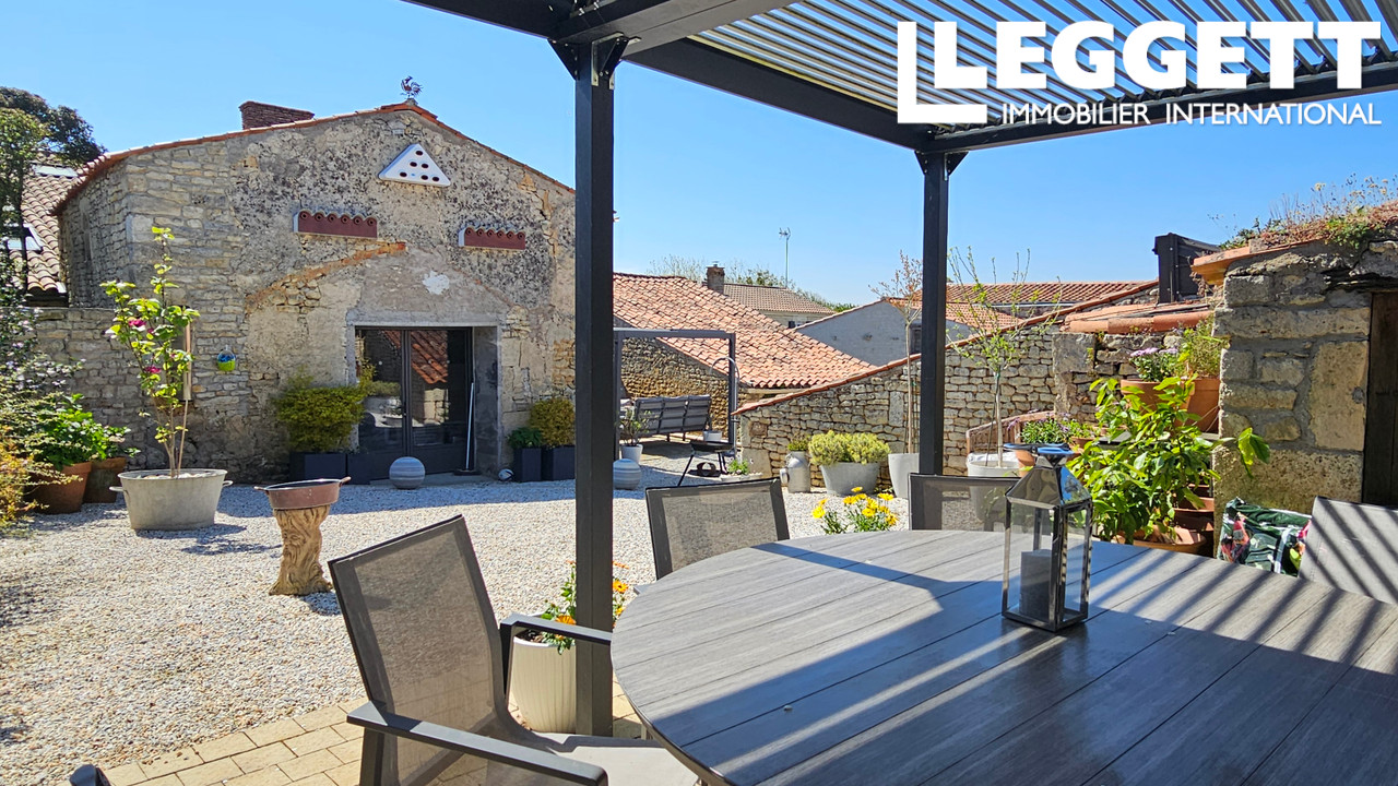 Photo 2 — LEGGETT IMMOBILIER