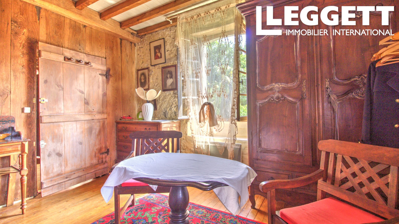 Photo 5 — LEGGETT IMMOBILIER