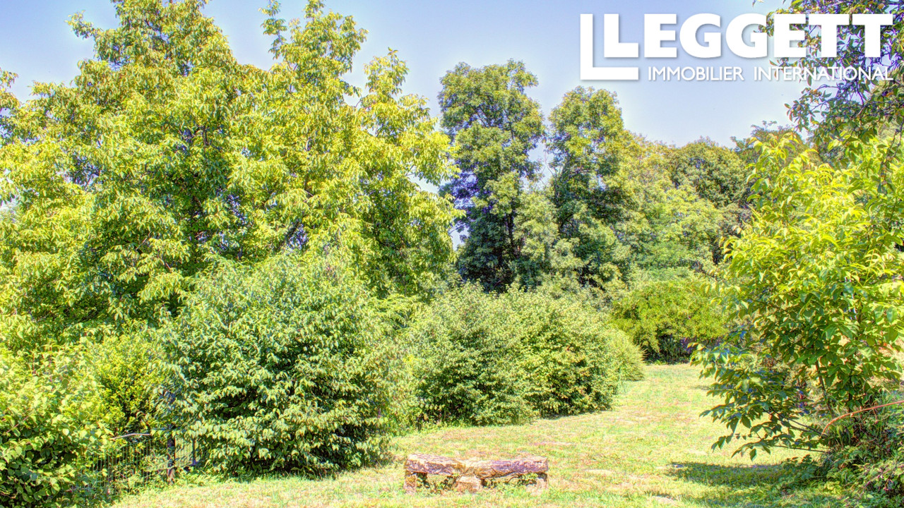 Photo 2 — LEGGETT IMMOBILIER