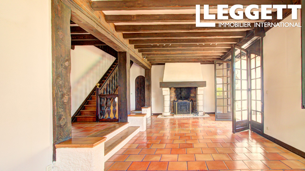 Photo 2 — LEGGETT IMMOBILIER