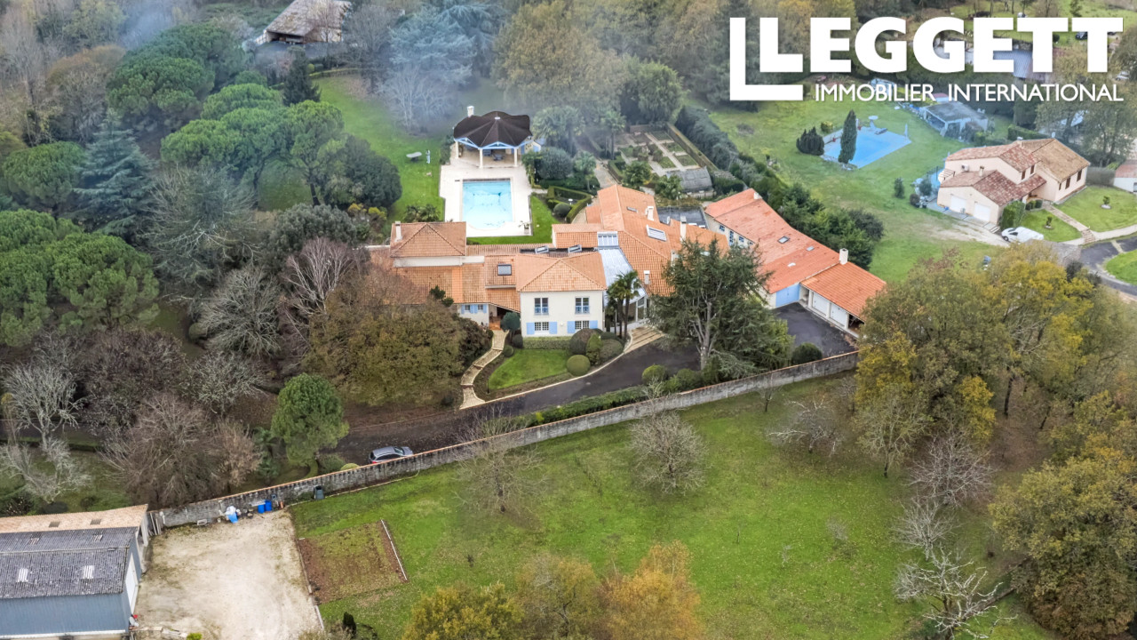 Photo 3 — LEGGETT IMMOBILIER
