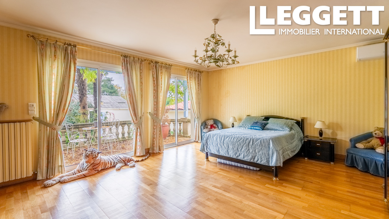 Photo 10 — LEGGETT IMMOBILIER