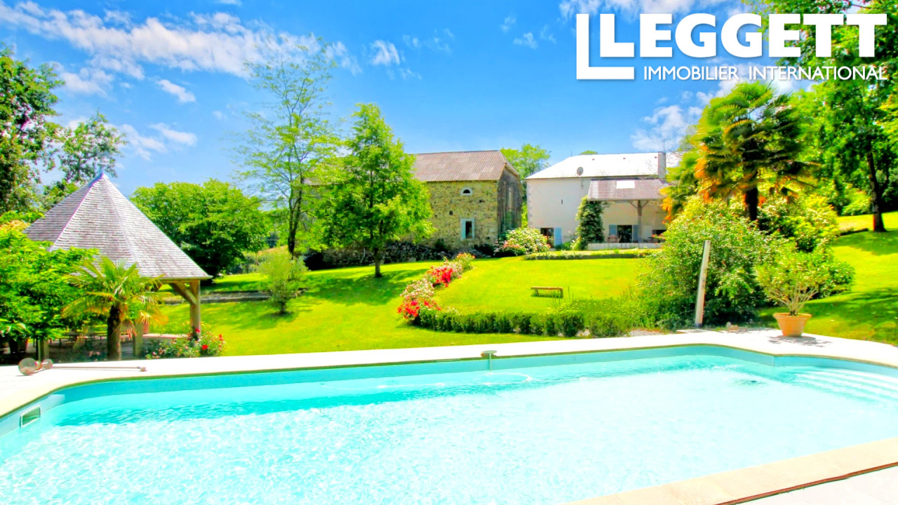 Photo 2 — LEGGETT IMMOBILIER