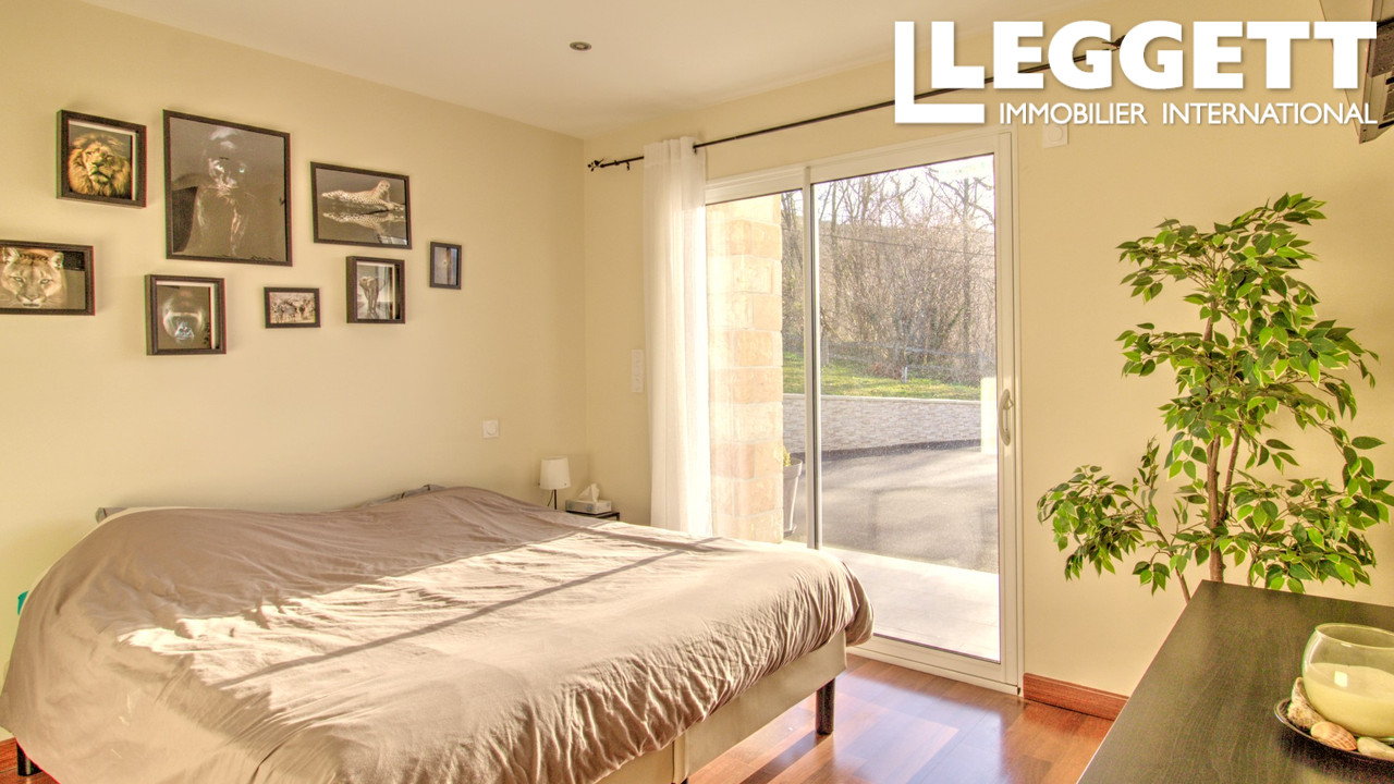 Photo 8 — LEGGETT IMMOBILIER