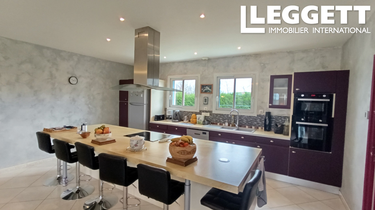 Photo 4 — LEGGETT IMMOBILIER