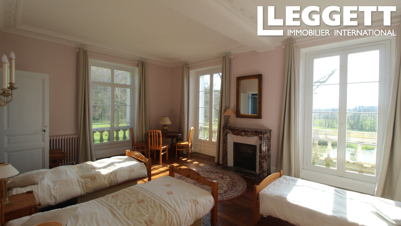 Photo 7 — LEGGETT IMMOBILIER
