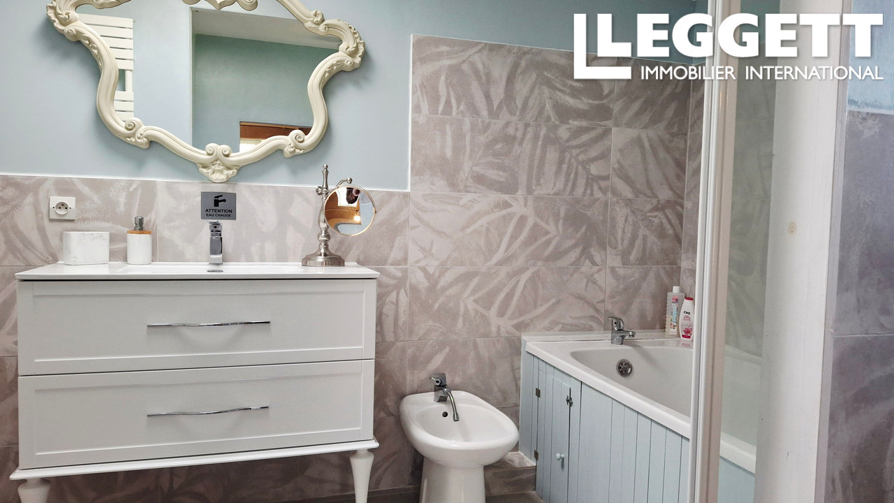 Photo 8 — LEGGETT IMMOBILIER