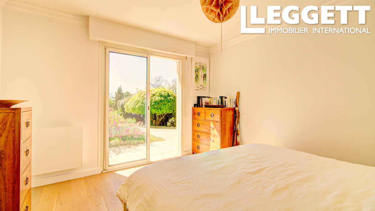 Photo 5 — LEGGETT IMMOBILIER