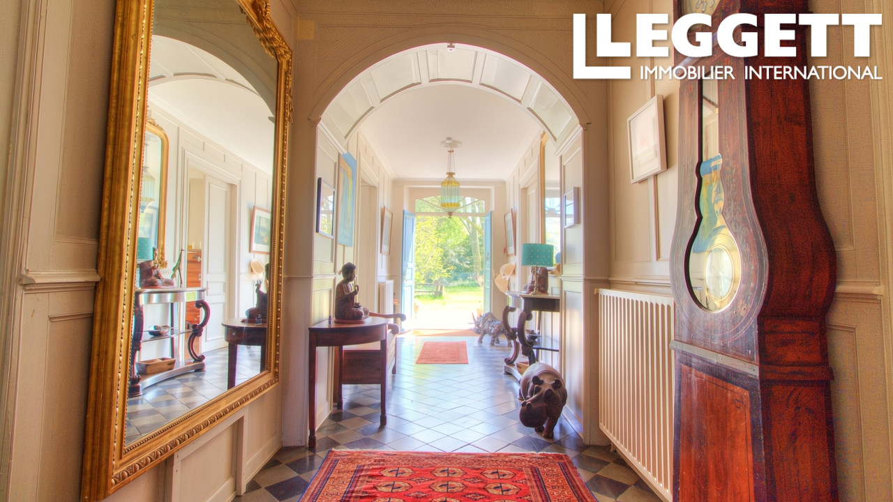 Photo 3 — LEGGETT IMMOBILIER
