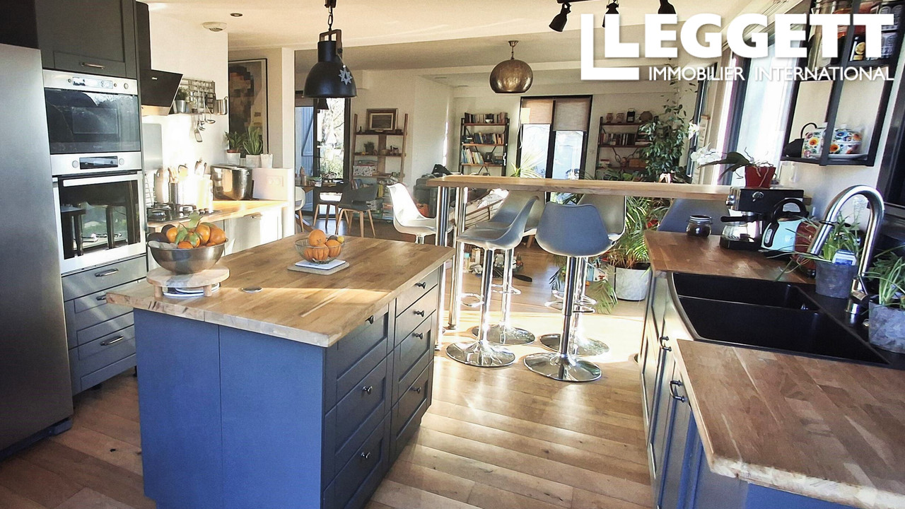 Photo 3 — LEGGETT IMMOBILIER