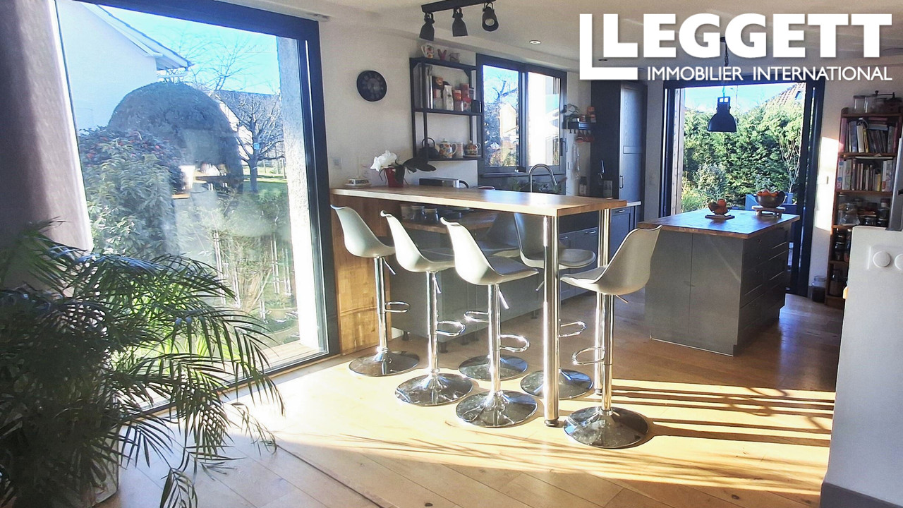 Photo 4 — LEGGETT IMMOBILIER
