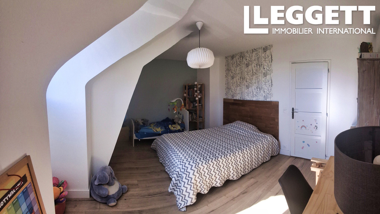 Photo 5 — LEGGETT IMMOBILIER