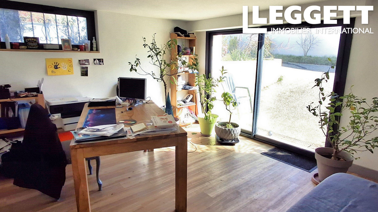 Photo 8 — LEGGETT IMMOBILIER