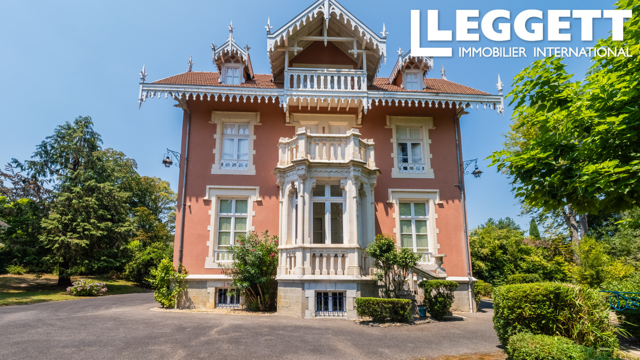 Photo 2 — LEGGETT IMMOBILIER