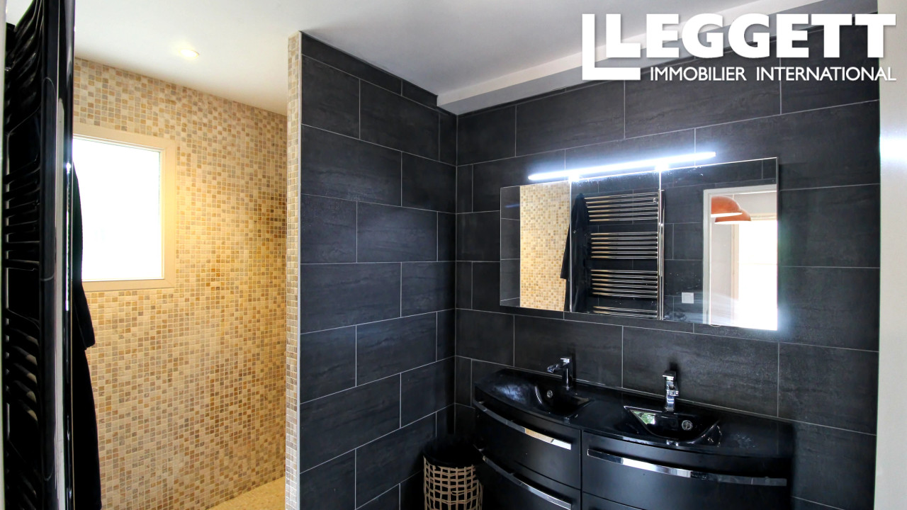 Photo 7 — LEGGETT IMMOBILIER