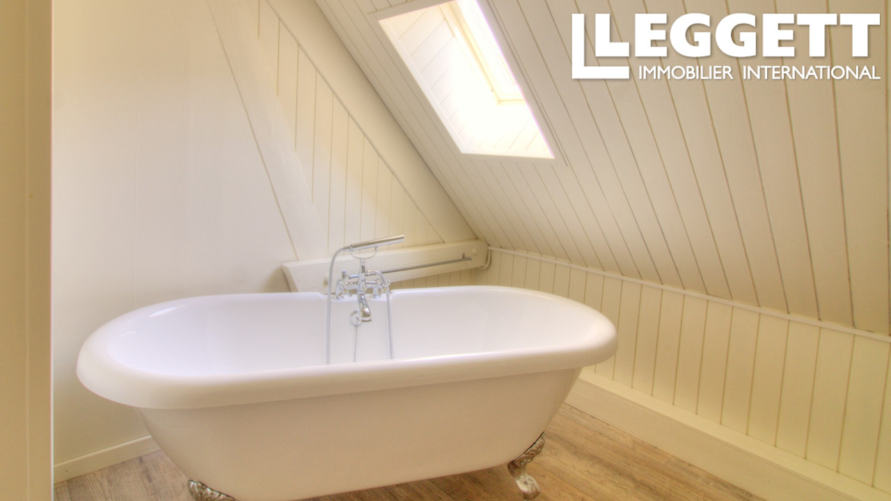 Photo 10 — LEGGETT IMMOBILIER